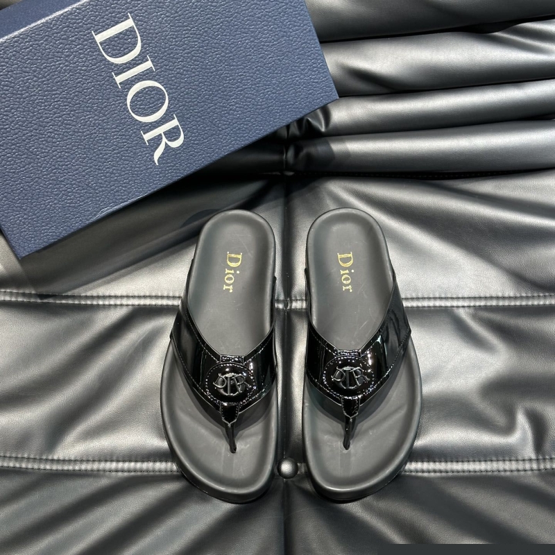 ch**an D*or slippers